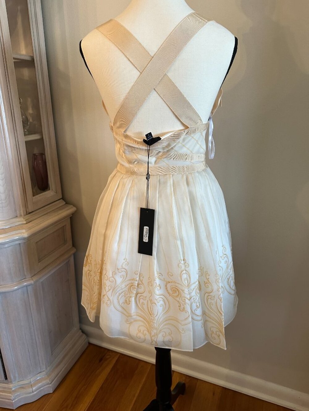 NWT bebe Collection Size 6 Ivory Gold Baroque Fit & Flare Dress - Picture 10 of 10